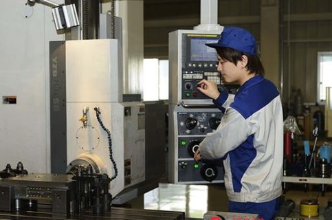 Tuyển 03 nam đơn Phay, 18-25 tuổi, làm việc tại Aichi và Nagano